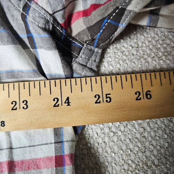 NWT Wrangler Jeans Men's Plaid Button Up White Grey Red Size XL PTP 25 L 29.5 - Picture 8 of 9